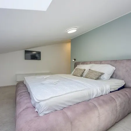 Elisadora Ii Апартаменты
